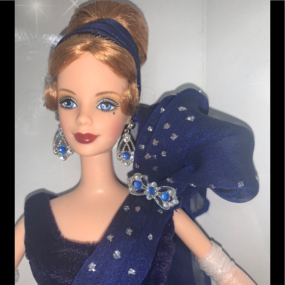 The Official Barbie Collectors Edition - Picture 5 of 10